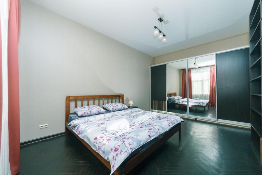 Apartments on Besarabka Kiev Bagian luar foto