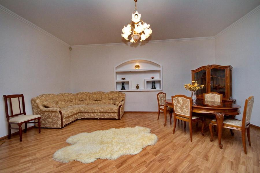 Apartments on Besarabka Kiev Bagian luar foto